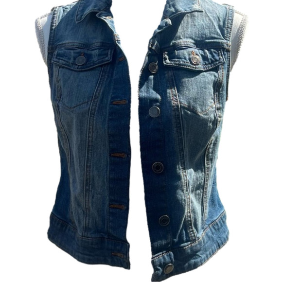 Mossimo Jean Vest size medium med wash fitted fit like new denim - Picture 2 of 2